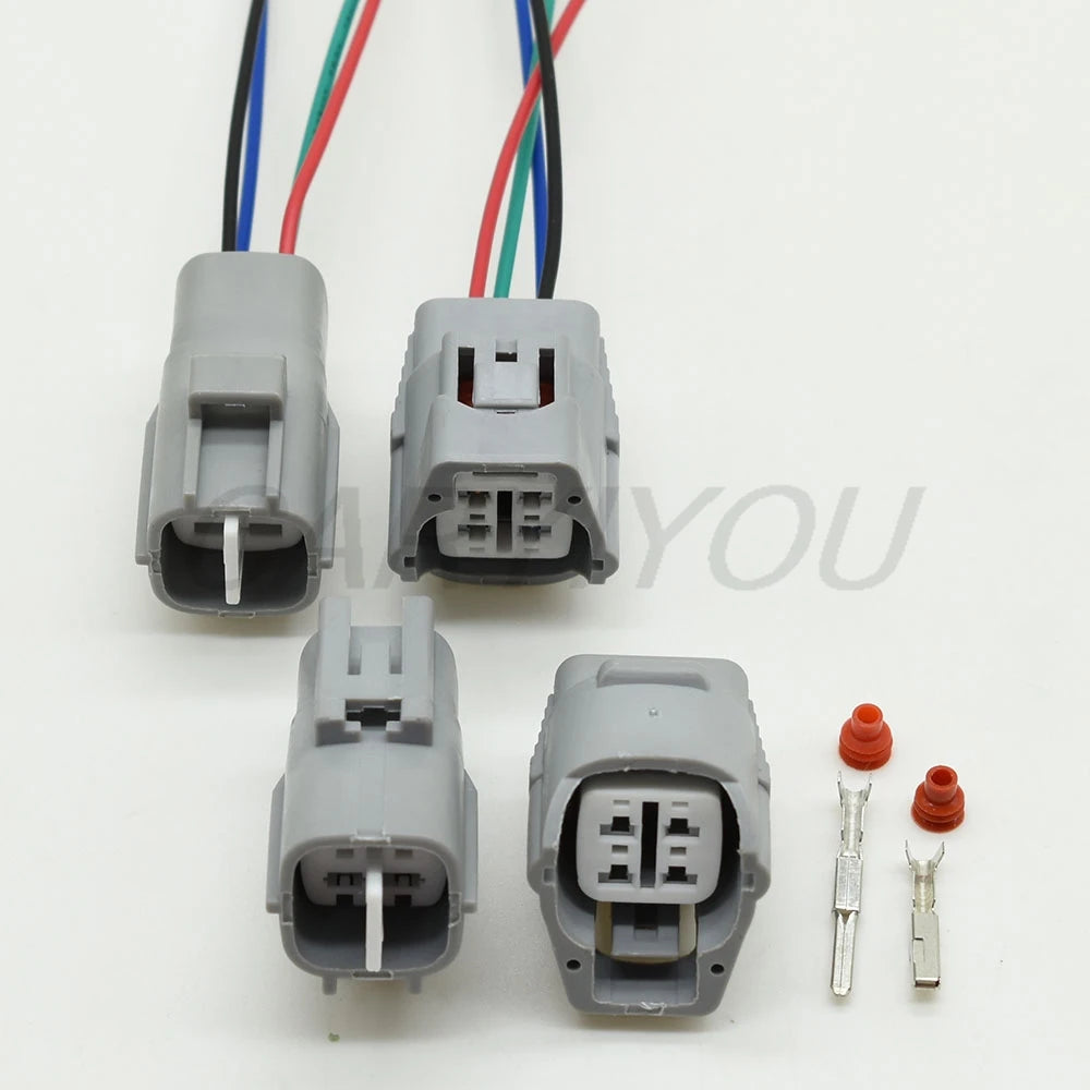 Demonstration of connecting Sumitomo TS090 4 Pin Oxygen Sensor Connector for Suzuki Toyota Corolla 6188-0066 6189-0126