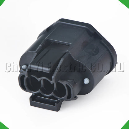 Automotive TPS throttle position sensor wire harness connector plug 7283-1334-30