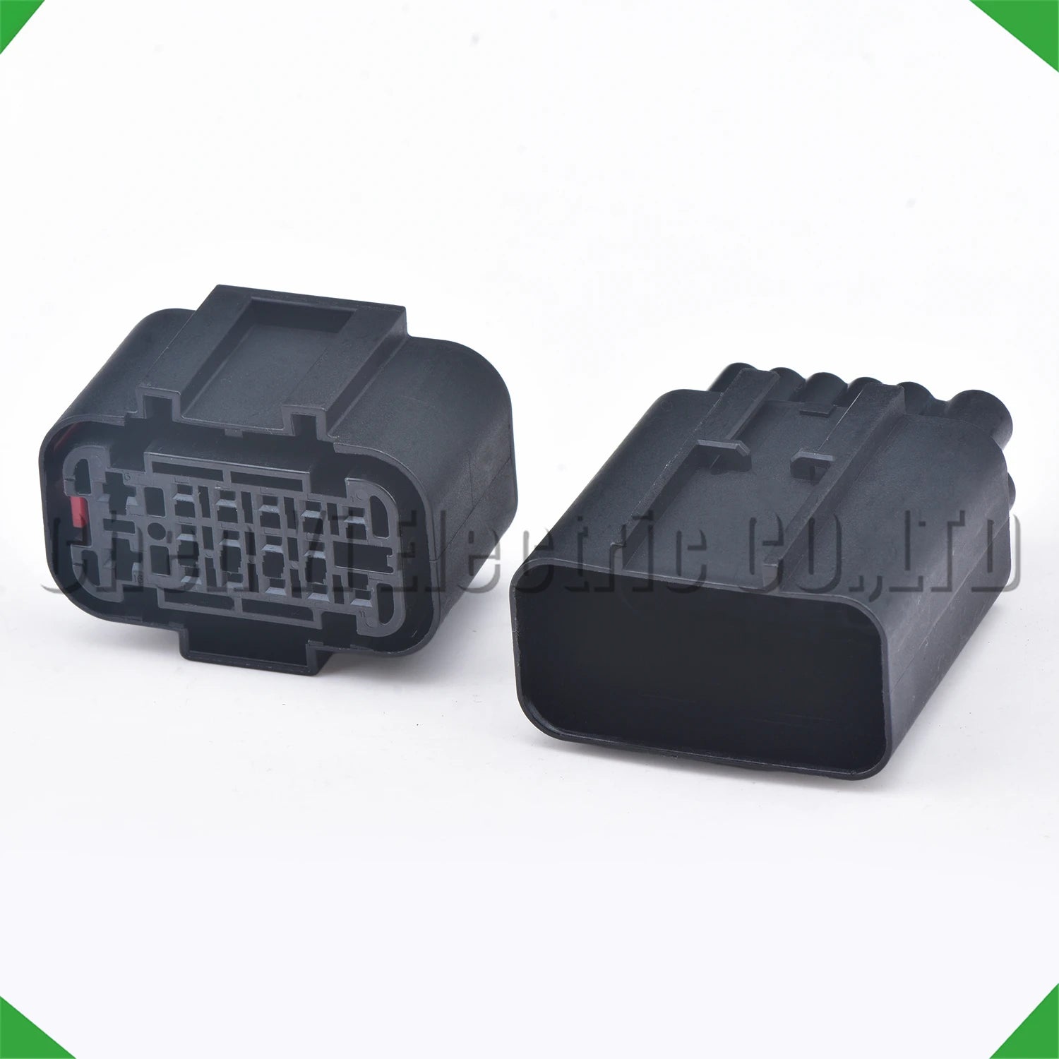 Trailer power wire harness connector plug for automotive electrical connection