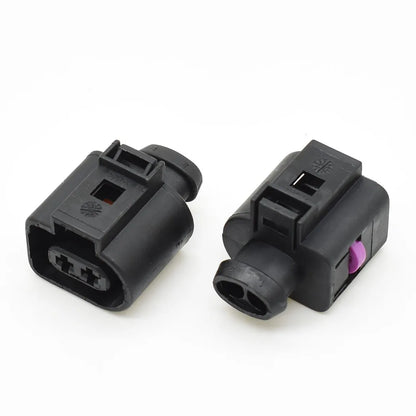 vehicle wiring connector compatible with 1J0973722 for horn and signal circuits