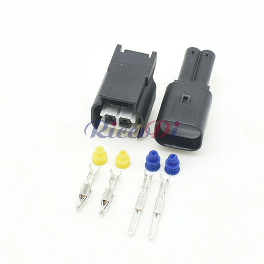Automotive electrical socket connector interface showing precise fit and stable structure