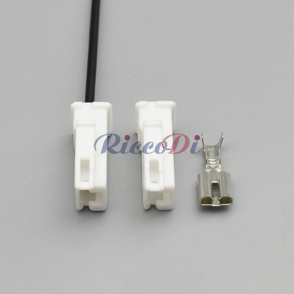 1 Pin female automotive wiring connector installed in vehicle electrical system for long-lasting performance