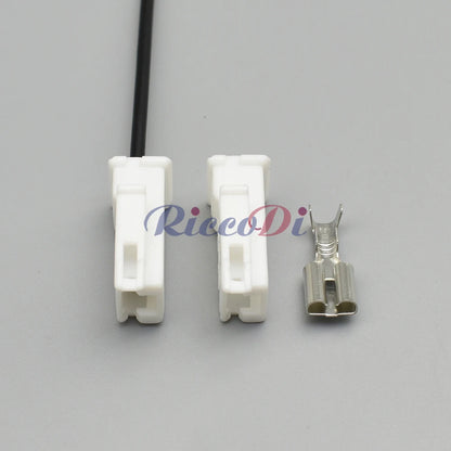 1 Pin female automotive wiring connector installed in vehicle electrical system for long-lasting performance
