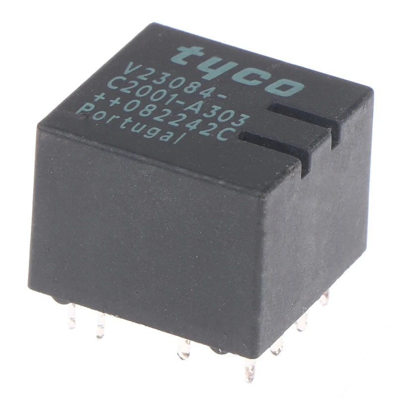 Vehicle central locking system relay module