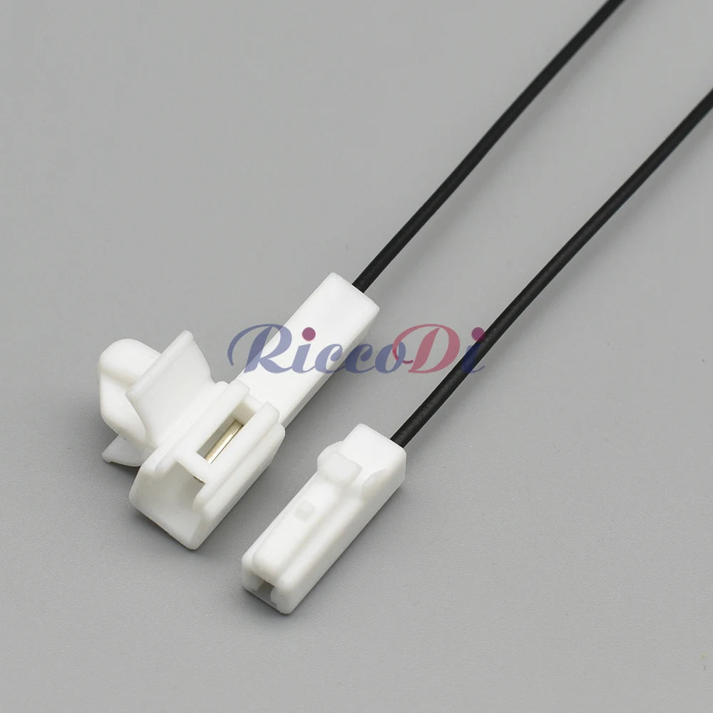 Starter auto wiring harness connector installed in vehicle system for long-lasting and secure electrical performance