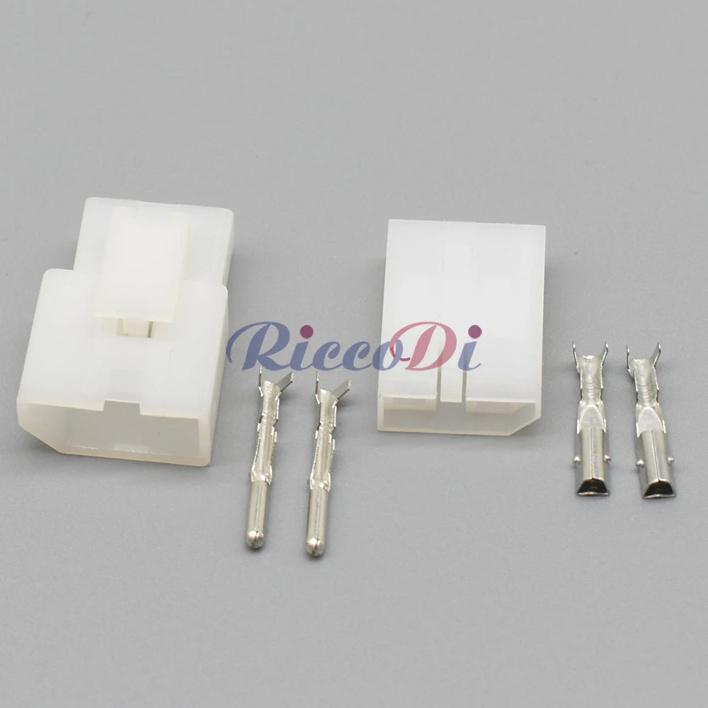 Automotive wire connector plug socket interface showing secure fit and reliable electrical contact