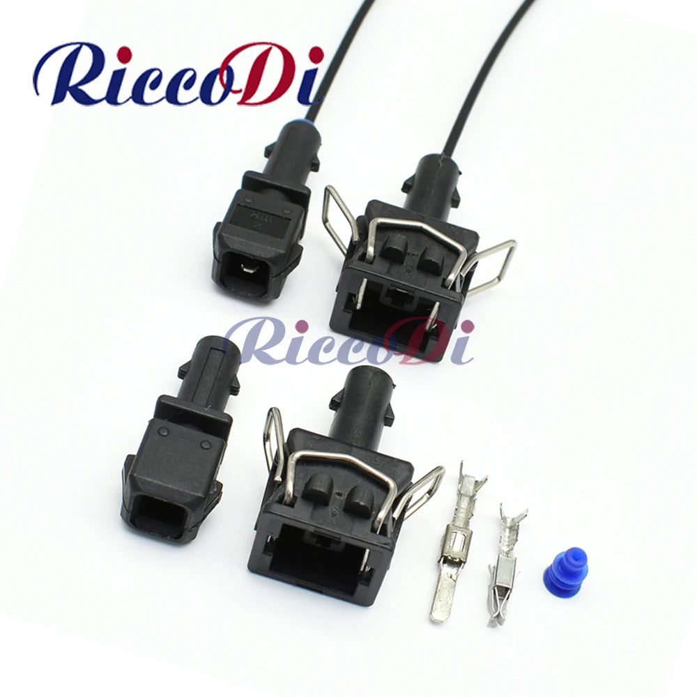 Automotive connector socket 357972761 / 357972751 auto plug for VW vehicle wiring, designed for secure electrical connections