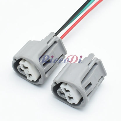 Detailed view of plastic housing and wiring of 3-Pin female automotive water temperature sensor connector 6189-0486