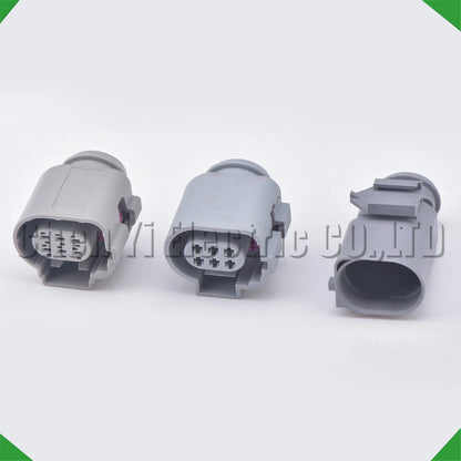 Waterproof 6 pin automotive connector plug