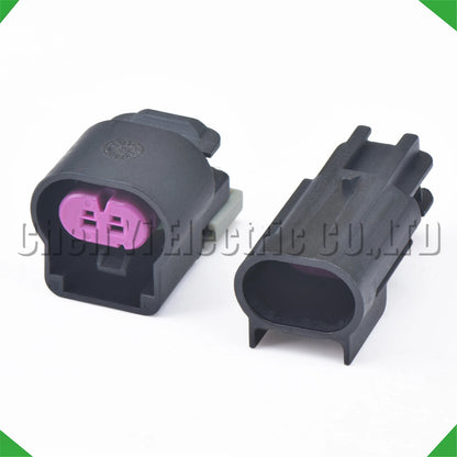 Waterproof automotive socket connector plug