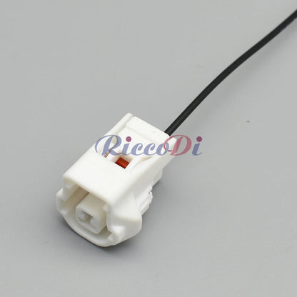 Waterproof sealing structure of automotive knock sensor connector for harsh engine environments