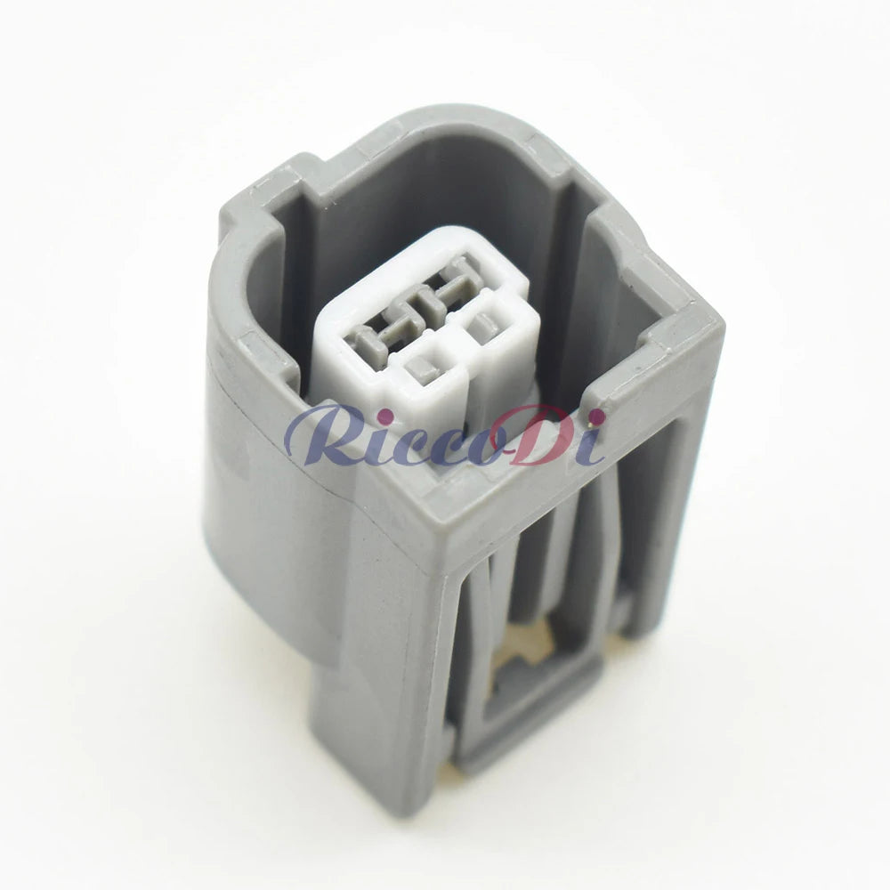 Waterproof fog lamp connector featuring secure locking design for stable vehicle connections
