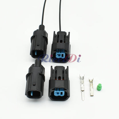Waterproof horn wire cable socket with sealed structure designed for outdoor automotive environments