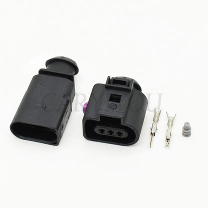 3-Pin waterproof electrical wire connector 1J0973703 installed in car wiring harness for AUDI A4 A6 AVK VW temp sensors