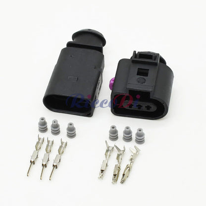 Close-up of 3-Pin terminals in waterproof electrical wire connector 1J0973703 for precise temp sensor connection in AUDI and VW