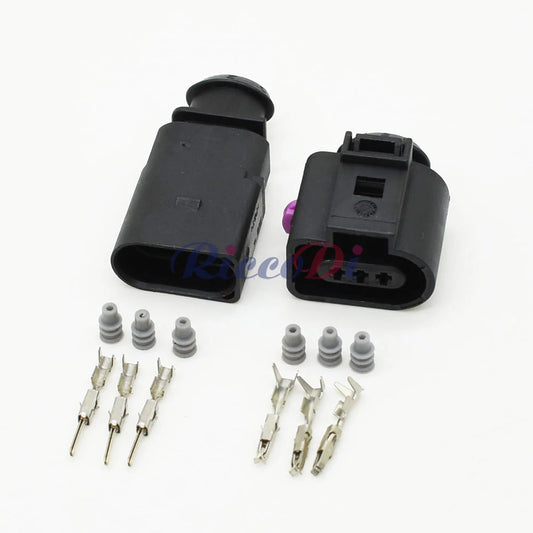 Close-up of 3-Pin terminals in waterproof electrical wire connector 1J0973703 for precise temp sensor connection in AUDI and VW