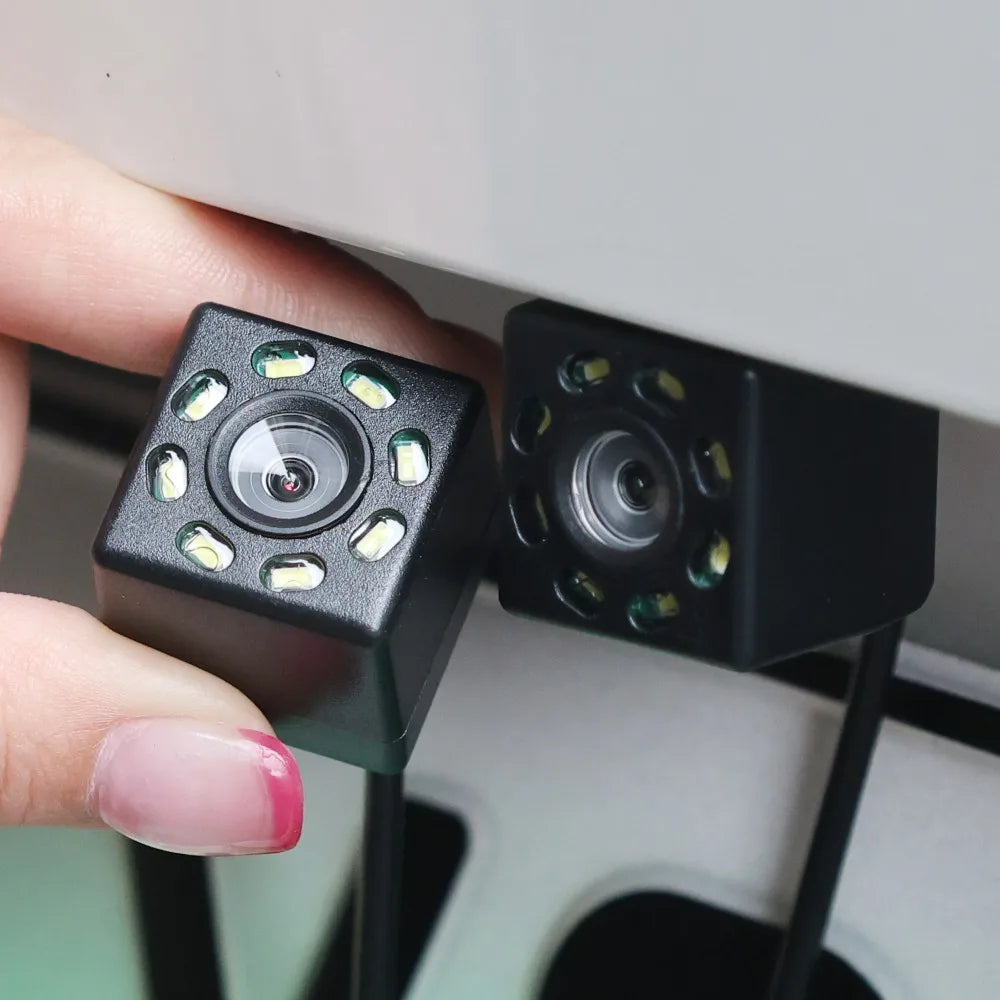 Wide-angle reverse parking rear view camera