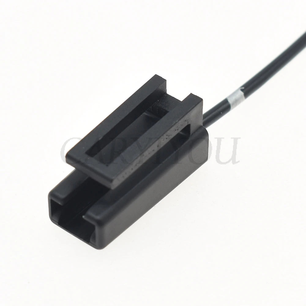 1 pin female automotive connector plug demonstrating secure connection with wire harness in automotive system