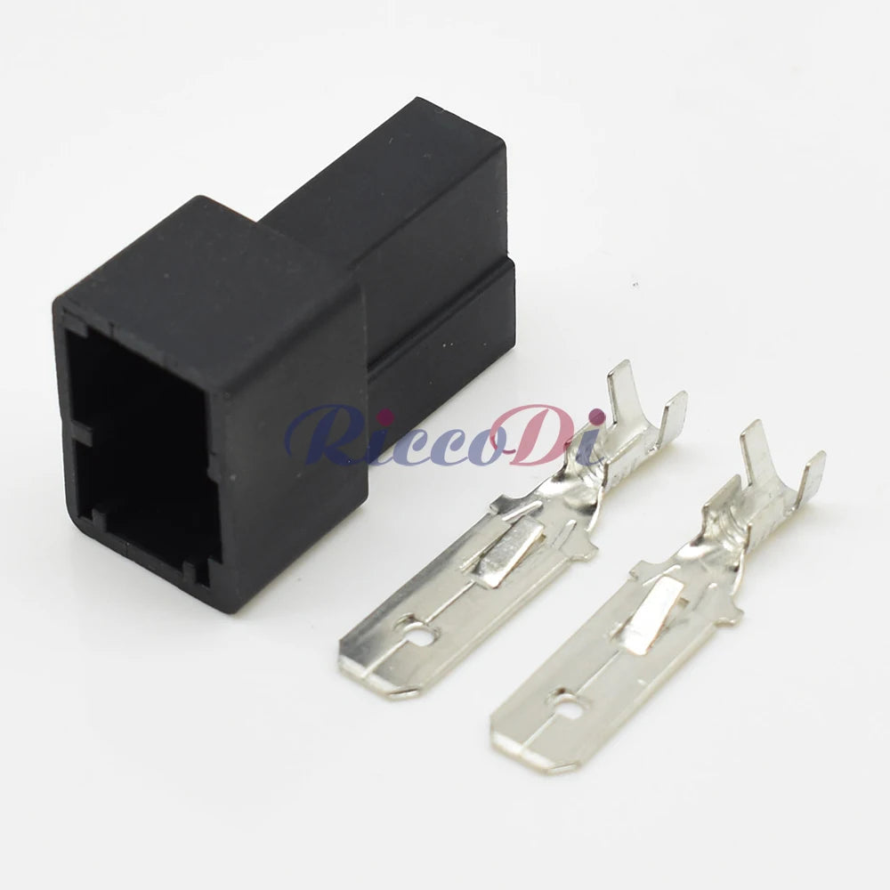 Installation of DJ70212Y automotive wire harness connector in vehicle electrical system for long term durability
