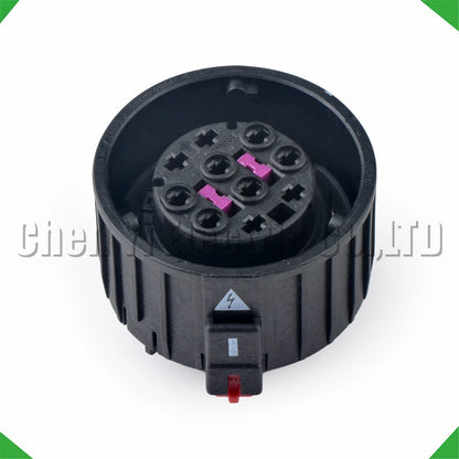Automotive diagnostic wire harness connector