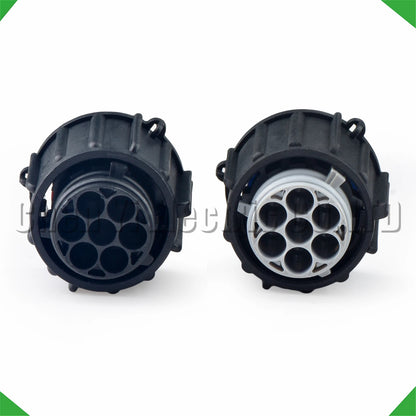 7 pin automotive headlight connector plug for secure wire harness connection