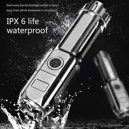 Zoomable LED torch for outdoor use